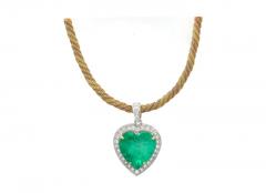 44 Carat Heart Shaped Green Emerald Pendant with Round Cut Diamond Necklace - 3518923