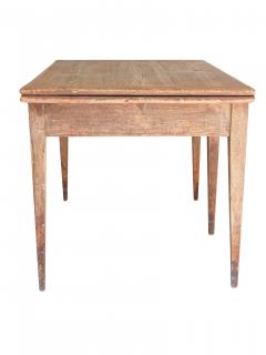 5 Legged Table - 569165