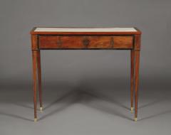 9237 AN UNUSUAL PAIR OF MAHOGANY SIDE TABLES - 3584613
