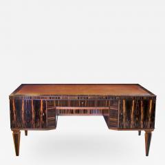 A Boldly Scaled French Art Deco Macassar Veneered Pedestal Desk - 598803