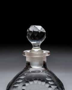 A CUT ENGRAVED SQUARE GEORGIAN DECANTER - 4399413
