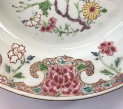 A Chinese famille rose plate Yongzheng period - 3536519