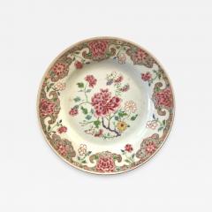 A Chinese famille rose plate Yongzheng period - 3540184