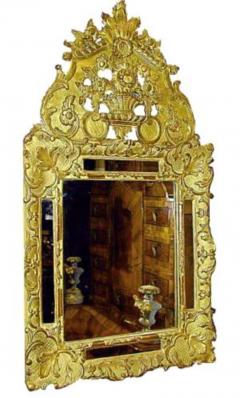 A Diminutive 18th Century French R gence Giltwood Mirror - 3340363