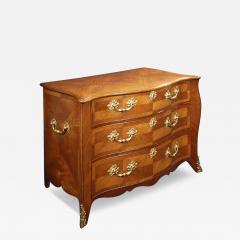 A FINE GEORGE III PADOUK PARQUETRY COMMODE - 4016941