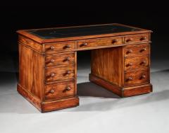 A FINE HONDURAS MAHOGANY 19TH CENTURY PEDESTAL DESK - 1756511