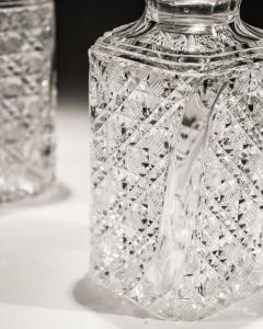A FINE PAIR OF CRYSTAL WHISKEY DECANTERS - 3793008