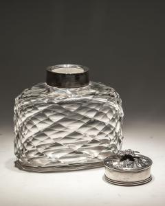 A FLAT DIAMOND CUT TEA CADDY - 3791017