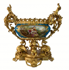 A FRENCH ANTIQUE SEVRES STYLE PORCELAIN ORMOLU MOUNTED CENTERPIECE 19TH CENTURY - 3566749