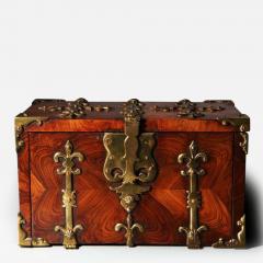 A Fine 17th C William and Mary Kingwood Strongbox or Coffre Fort Circa 1690 - 3551663