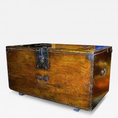 A Fine 18th Century English Oak Trunk - 3789486