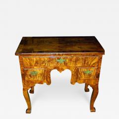 A Fine 18th Century English Queen Anne Walnut Lowboy - 3401887