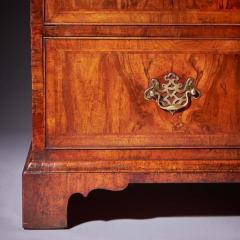 A Fine 18th Century George II Figured Walnut Chest on Chest or Tallboy 1740 - 3270108