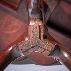 A Fine 18th Century George II Mahogany Pie Crust Tripod Table Circa 1750 - 3129550