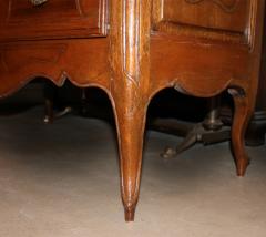 A Fine 19th Century English Mahogany Linen Press - 3268255