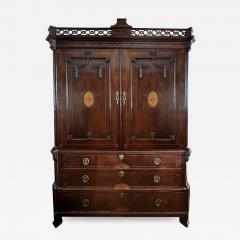 A Fine English George III Mahogany Cabinet Linen Press - 3549237