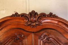 A Fine French Louis XV period Walnut Bordelais Armoire - 634295