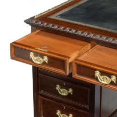 A Fine Quality Late Victorian Mahogany Pedestal Desk - 1481144