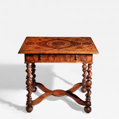 A Fine and Rare 17th Century Olive Oyster Table Circa 1680 1700  - 3873955