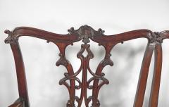 A GEORGE II MAHOGANY SETTEE BY GILLOWS - 3562981