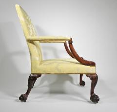 A GEORGE II STYLE MAHOGANY LIBRARY ARMCHAIR - 3300024
