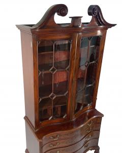 A GEORGE III MAHOGANY SECRETAIRE BOOKCASE - 3558391