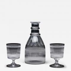 A GEORGIAN BROAD FINE FLUTE MAGNUM CARAFE AND MATCHING GLASSES - 3789348