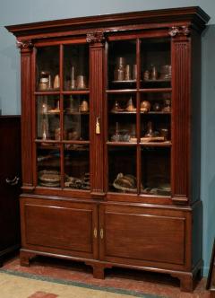 A George II Mahogany Bookcase Cabinet circa 1740 - 4808664
