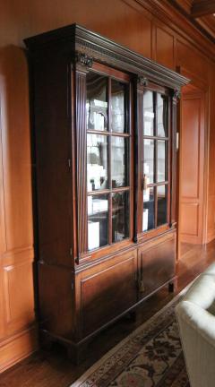 A George II Mahogany Bookcase Cabinet circa 1740 - 4808665