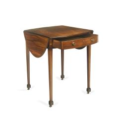 A George III mahogany Pembroke table - 3568153