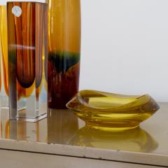 A Group of Five Amber Glass Vases and Bowl - 3093412