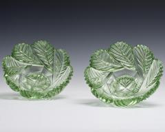 A HIGHLY UNUSUAL SUITE OF GREEN FEATHER CUT WILLIAM IV BOWLS - 3792919