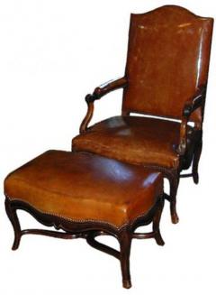 A Handsome 18th Century R gence Walnut Armchair With Matching Ottoman - 3298777