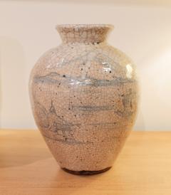 A Japanese Crackled Ceramic Vase circa 1750 - 4476134
