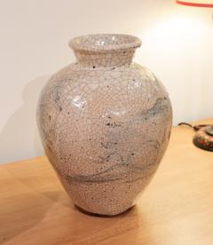 A Japanese Crackled Ceramic Vase circa 1750 - 4478309