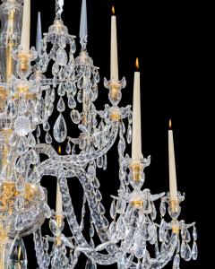 A LARGE GEORGE III STYLE 12 LIGHT CRYSTAL CHANDELIER - 3787552