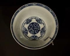 A Large Blue and White Phoenix roundel bowl Qing Dynasty Kangxi period  - 4512146