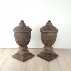 A Large Pair of Cast Iron Urns Early 19th Century England - 3463674