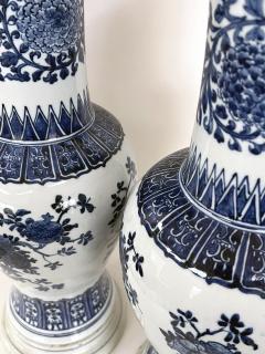 A Large Pair of Chinese Blue and White Baluster form Vases now as Lamps - 3473374