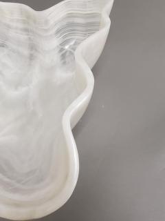 A Large White Shaped Onyx Bowl Or Centerpiece - 4203970