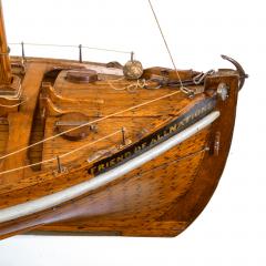 A Lugger lifeboat model by Twyman for the International Exhibition London 1862 - 2176715