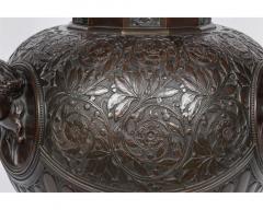 A Majestic and Monumental Patinated Bronze Vase With Regal Roman Emperors - 3802384