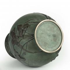 A Meiji period patinated bronze vase by Kiryu Kosho Kaisha - 3118702