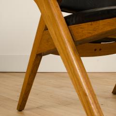 A Mid Century Modern teak lounge chair circa 1950 - 1790230