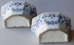 A PAIR OF 18TH CENTURY FAIENCE BOUQUETI RE OR FLOWER VASES - 4598566