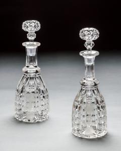 A PAIR OF CUT AND ENGRAVED VICTORIAN DECANTERS - 3787924