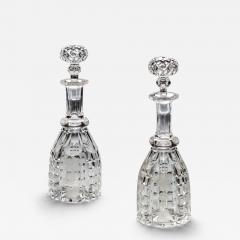 A PAIR OF CUT AND ENGRAVED VICTORIAN DECANTERS - 3789364