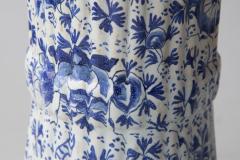 A PAIR OF DUTCH DELFT BLUE AND WHITE BEAKER VASES Circa 1760 - 698305