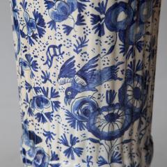 A PAIR OF DUTCH DELFT BLUE AND WHITE BEAKER VASES Circa 1760 - 698310