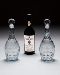 A PAIR OF ENGRAVED CONTINENTAL DECANTERS - 4399396